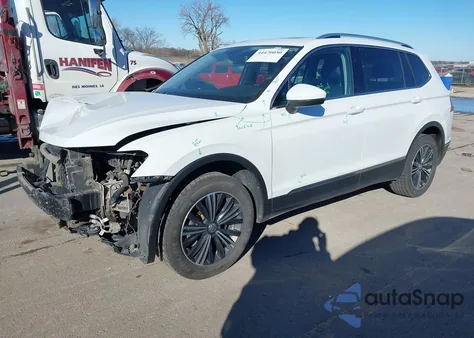 2019 Volkswagen Tiguan 2.0T Se/2.0T Sel/2.0T Sel R-Line/2.0T Sel R-Line Black z USA, uszkodzony, nr VIN 3VV2B7AX8KM011899